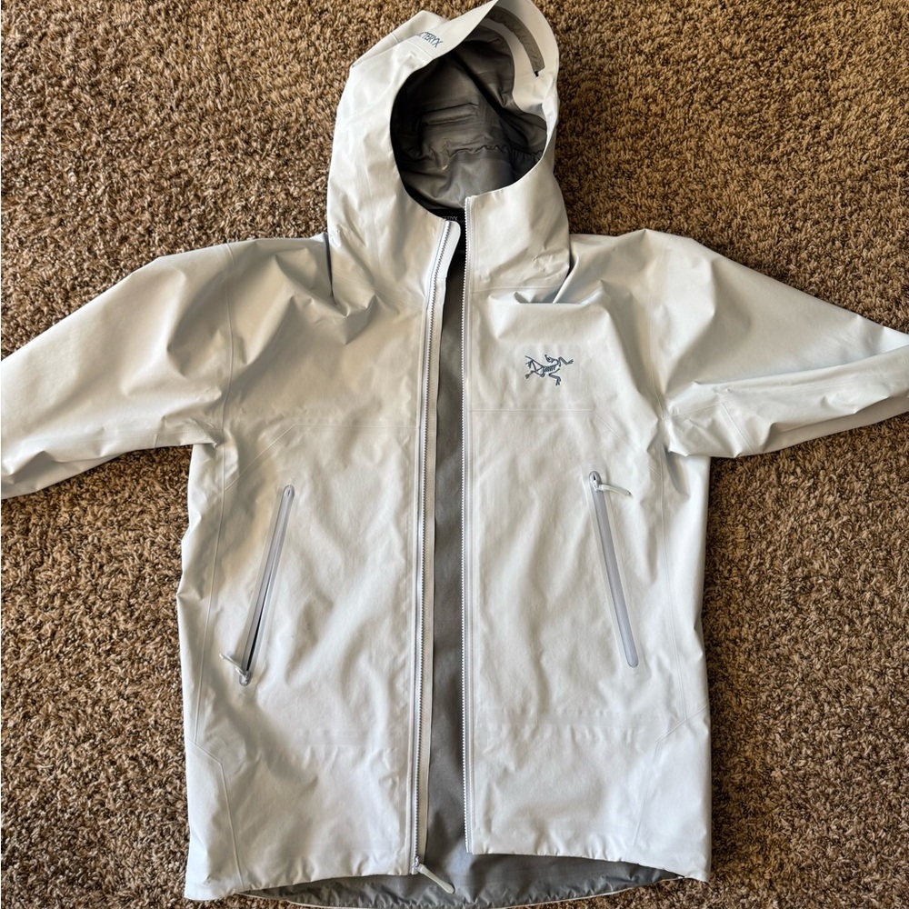 Arcteryx Daybreak beta goretex jacket Men Size M